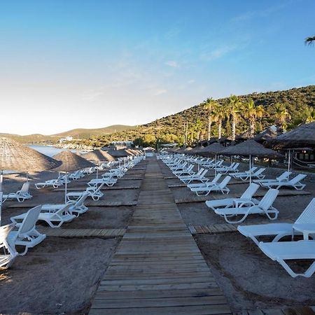 Latanya Park Resort Yaliciftlik Exterior foto