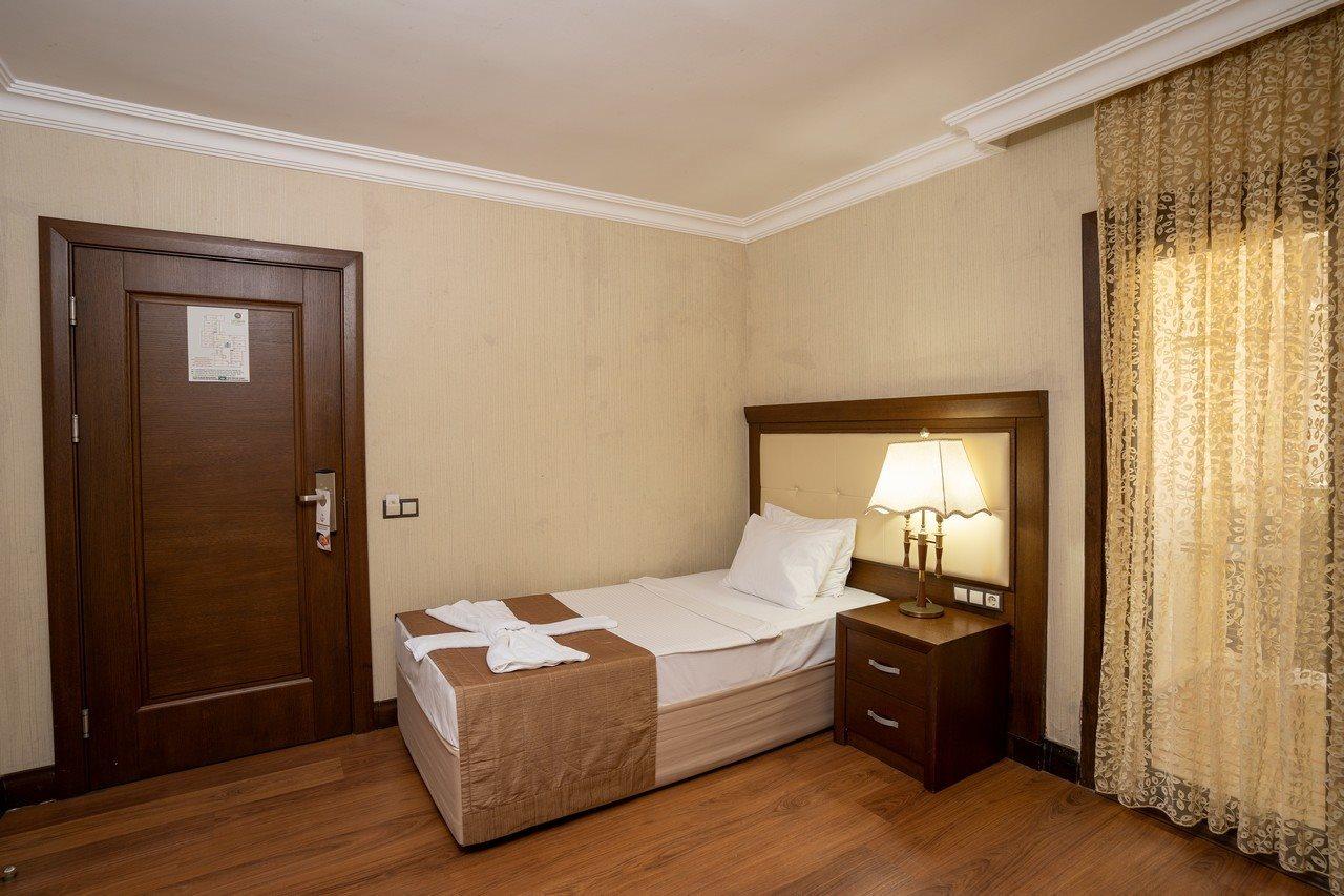 Latanya Park Resort Yaliciftlik Exterior foto
