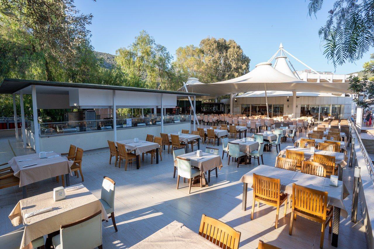 Latanya Park Resort Yaliciftlik Exterior foto