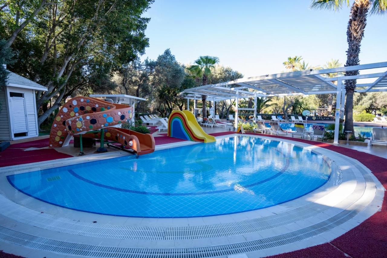 Latanya Park Resort Yaliciftlik Exterior foto