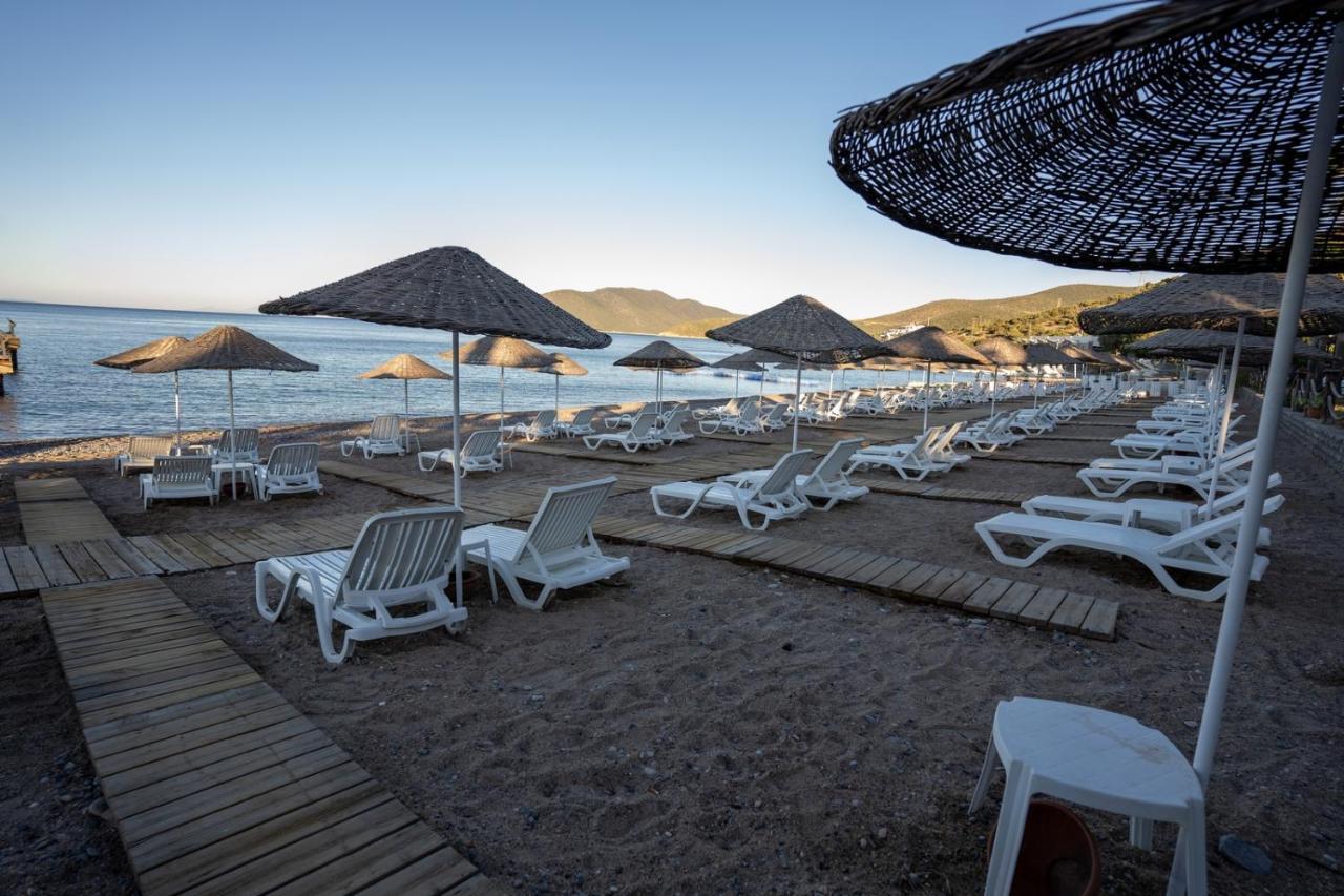 Latanya Park Resort Yaliciftlik Exterior foto